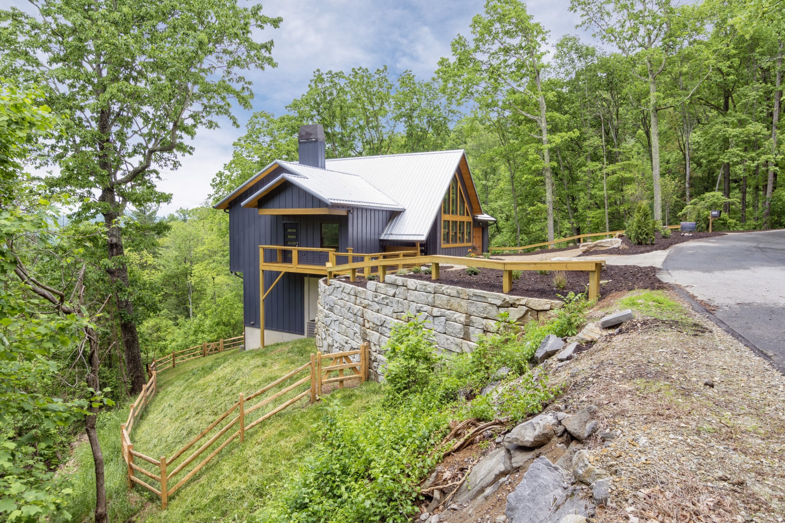 The neighborhood of North Asheville is a quiet, serene place for building a home
