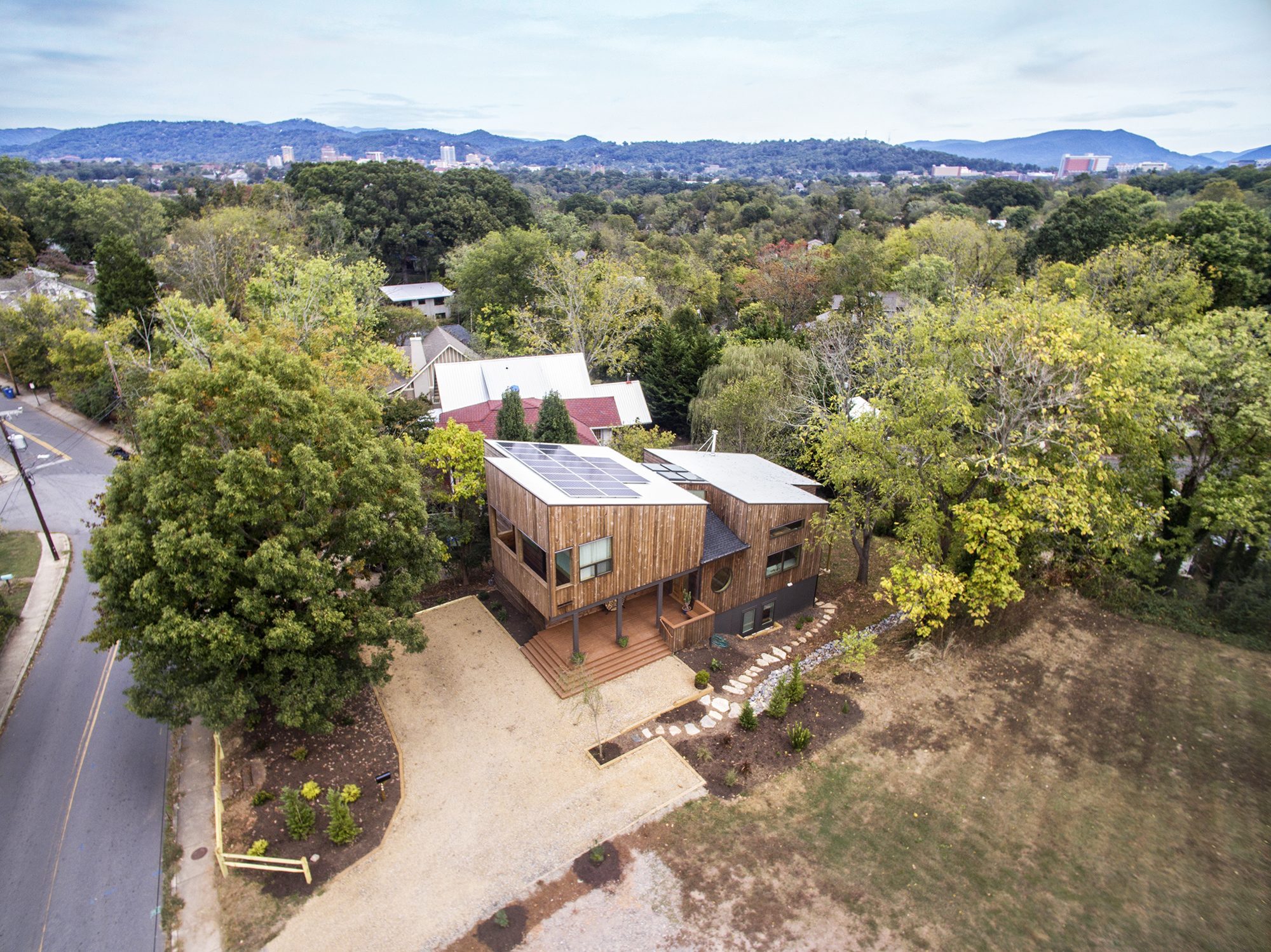 A custom built sustainable home in the blue ridge mountains by architecture firm Assembly Architecture and build.