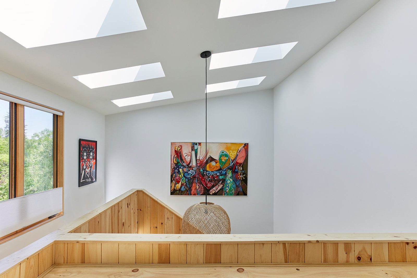 6 skylights in a home atrium