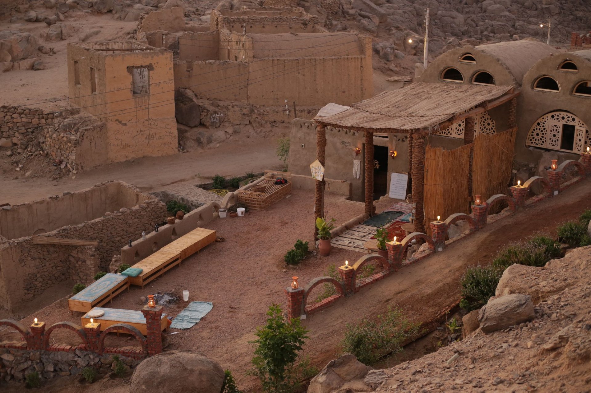 Image of nubian natural building methods using brick and mud.